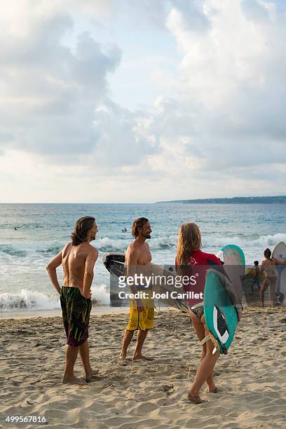 surfing in puerto escondido, mexico - puerto escondido stock pictures, royalty-free photos & images