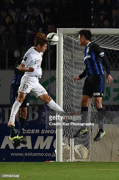 Sho Sasaki of Sanfrecce Hiroshima scores 2nd goal by header during the J.League 2015 Championship final 1st leg match between Gamba Osaka and...