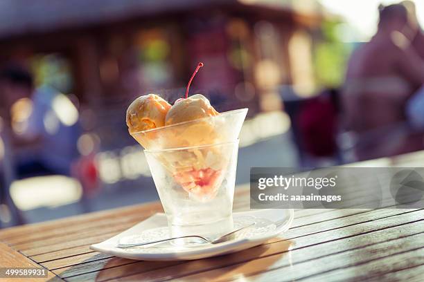 chocolate milkshake - meeru island stockfoto's en -beelden