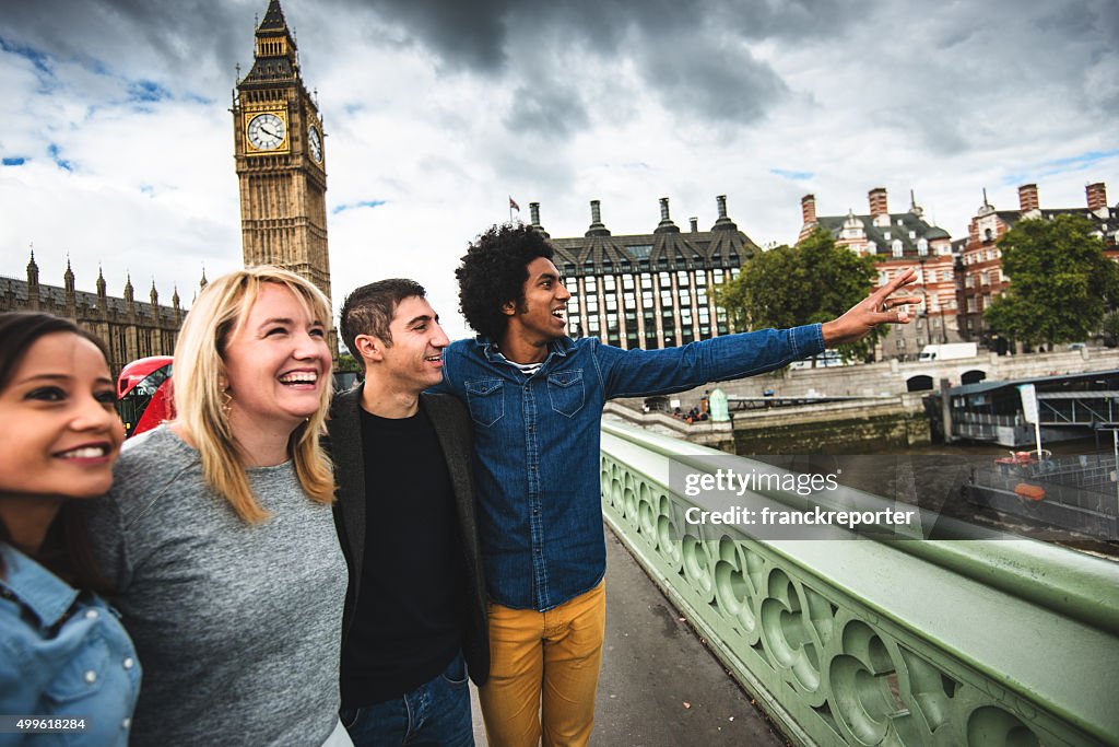 Friends have fun in London at the big ben