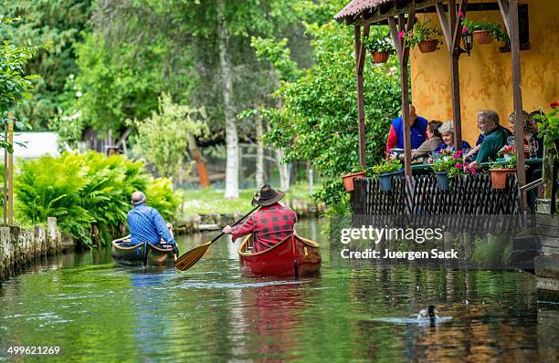 kayaking in the spreewald (lehde) - spreewald stock pictures, royalty-free photos & images