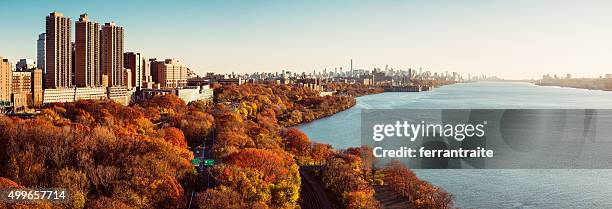 horizonte da cidade de nova iorque panorama sobre o rio hudson, ao pôr do sol - hoboken - fotografias e filmes do acervo