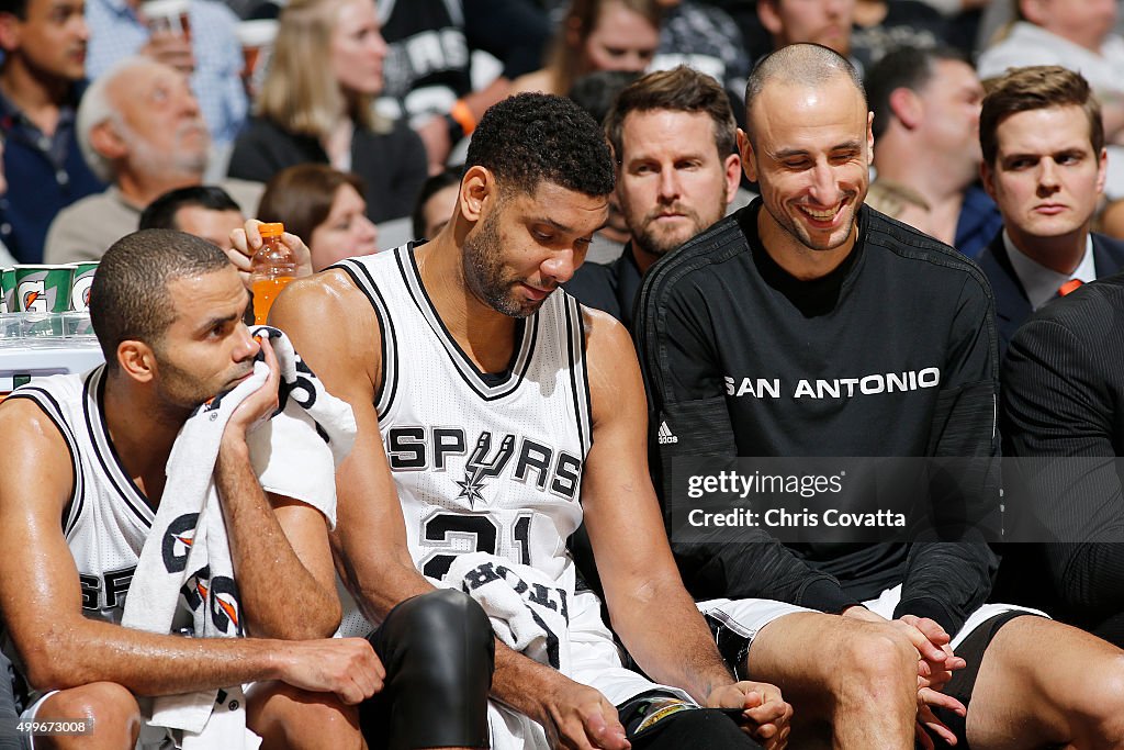 Milwaukee Bucks v San Antonio Spurs