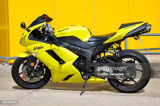 kawasaki ninja zx-6r sport motorcycle - 川崎重工 個照片及圖片檔