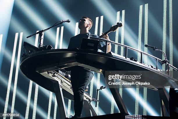 Howard Lawrence of Disclosure perform at Alexandra Palace on December 2, 2015 in London, England.