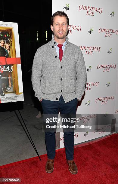 Actor Jon Heder attends the world premiere of Unstuck's "Christmas Eve" at ArcLight Hollywood on December 2, 2015 in Hollywood, California.