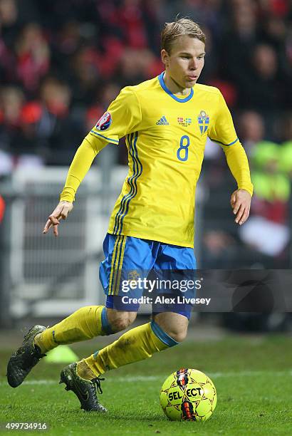 Oscar Lewicki of Sweden controls the ball during the UEFA EURO 2016 Qualifier Play-Off Second Leg match between Denmark and Sweden at Parken Stadium...