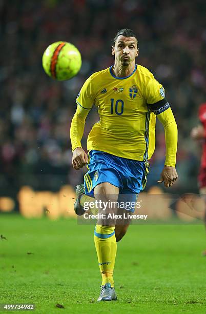 Zlatan Ibrahimovic of Sweden chases the ball during the UEFA EURO 2016 Qualifier Play-Off Second Leg match between Denmark and Sweden at Parken...