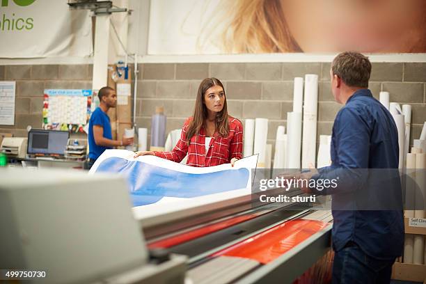 digitaldruck beschilderung unternehmen - digital printing stock-fotos und bilder