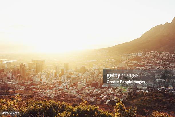 sunset over the city - cape town cityscape stock pictures, royalty-free photos & images