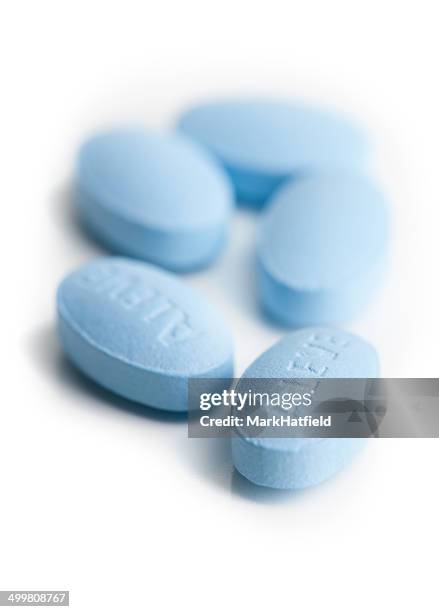 aleve pills - aleve pill stock pictures, royalty-free photos & images
