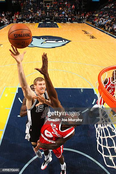 Matt Bonner of the San Antonio Spurs shoots the ball during the game against the Memphis Grizzlies on December 3, 2015 at FedExForum in Memphis,...