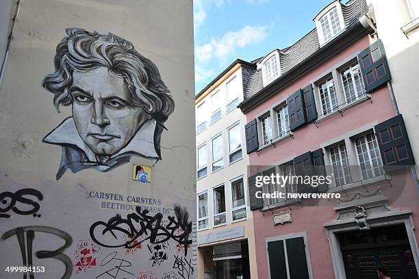 ludwig van beethoven doodle and house of birth - bonn 個照片及圖片檔