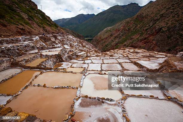 salinas de maras - vale de urubamba stock pictures, royalty-free photos & images