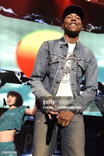 Pharrell Williams performs during Power 106 Cali Christmas at The Forum on December 4, 2015 in Inglewood, California.
