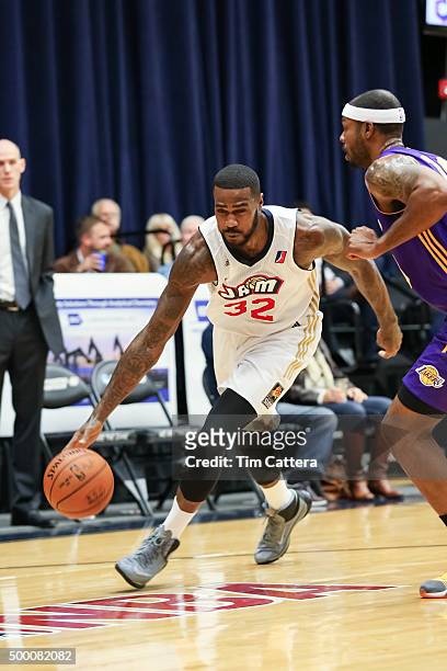 Earl Clark of the Bakersfield Jam drives to the basket against the Los Angeles Defenders at Dignity Health Event Center on Dec 4, 2015 in...