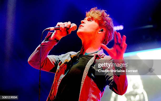 Steve Garrigan of Kodaline performs at O2 Apollo, Manchester on December 5, 2015 in Manchester, England.