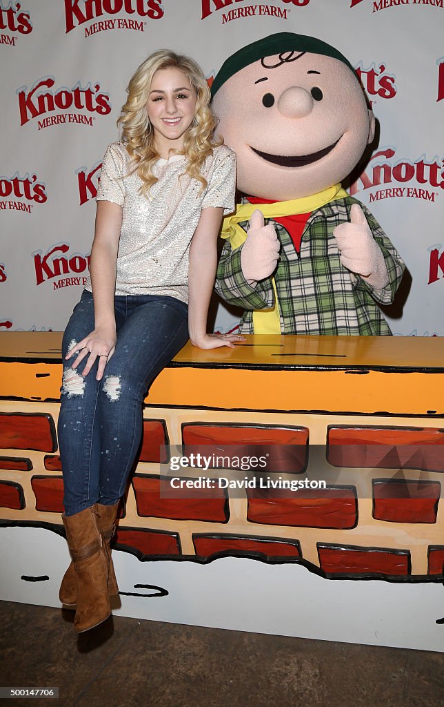 Knott's Berry Farm's Countdown To Christmas And Snoopy's Merriest Tree Lighting - Arrivals