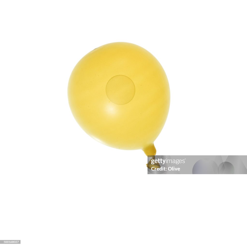 Balloon full of water and deformed by movment