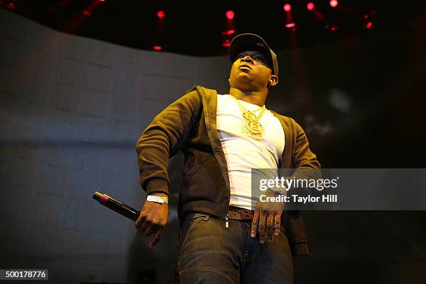 Genasis performs during Hot 97's "Busta Rhymes and Friends: Hot for the Holidays" at Prudential Center on December 5, 2015 in Newark, New Jersey.