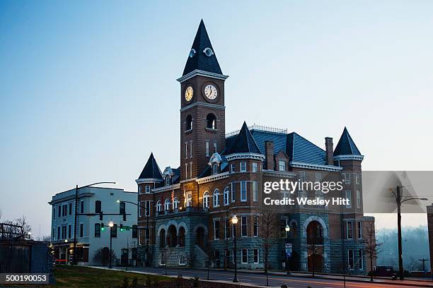 washington county courthouse arkansas - fayetteville stock pictures, royalty-free photos & images