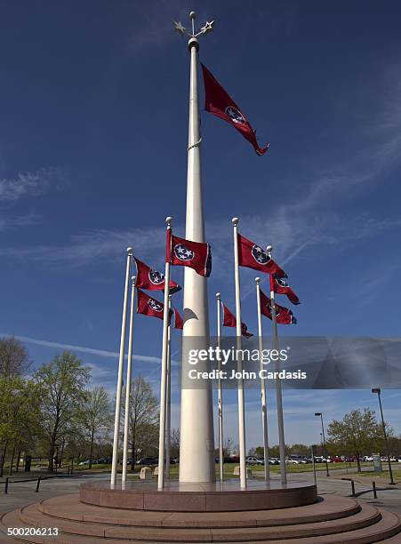 bicentennial mall state park, nashville, tn - flag of tennessee stock pictures, royalty-free photos & images