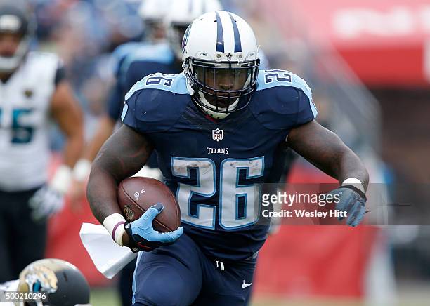 Antonio Andrews of the Tennessee Titans runs with the ball against the Jacksonville Jaguars during the game at Nissan Stadium on December 6, 2015 in...
