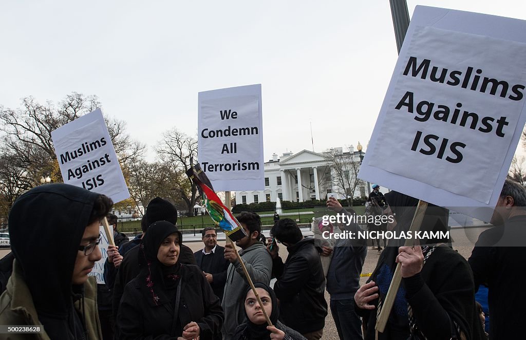 US-ATTACKS-MUSLIMS-PROTEST