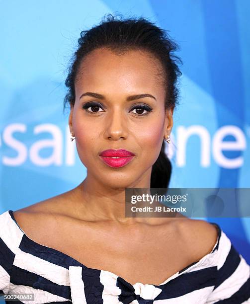 Actress Kerry Washington attends the WWD And Variety inaugural stylemakers' event at Smashbox Studios on November 19, 2015 in Culver City, California.