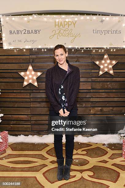 Actress Jennifer Garner attends the Baby2Baby Holiday Party Presented By Tiny Prints At Montage Beverly Hills on December 6, 2015 in Beverly Hills,...