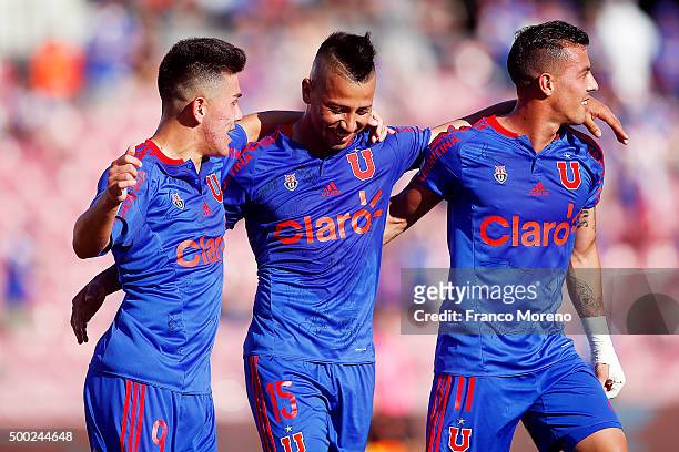 Leonardo Valencia of U de Chile celebrates with teammates after scoring the second goal of his team during a match between U de Chile and Huachipato...