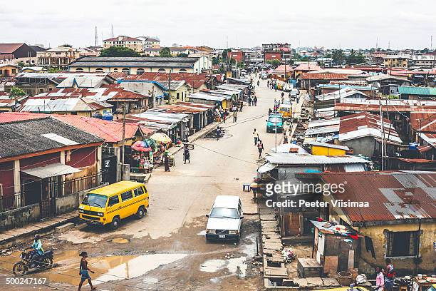 lagos, nigeria. - slum stock-fotos und bilder