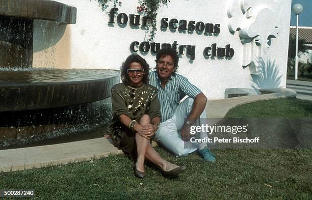 "Michael Schanze, Ehefrau Monika Schanze, Urlaub an der Algarve im Golfclub ""Four Seasons"" am in Quinta do Lago, Portugal. "