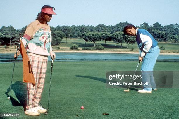 "Michael Schanze, Ehefrau Monika Schanze, Urlaub an der Algarve im Golfclub ""Four Seasons"" am in Quinta do Lago, Portugal. "