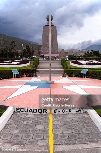 ecuador's equatorial monument - äquator stock-fotos und bilder