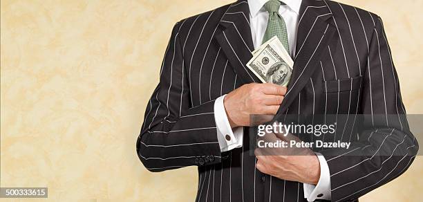 politician/lawyer/insurance salesmen/banker - corruption fotografías e imágenes de stock