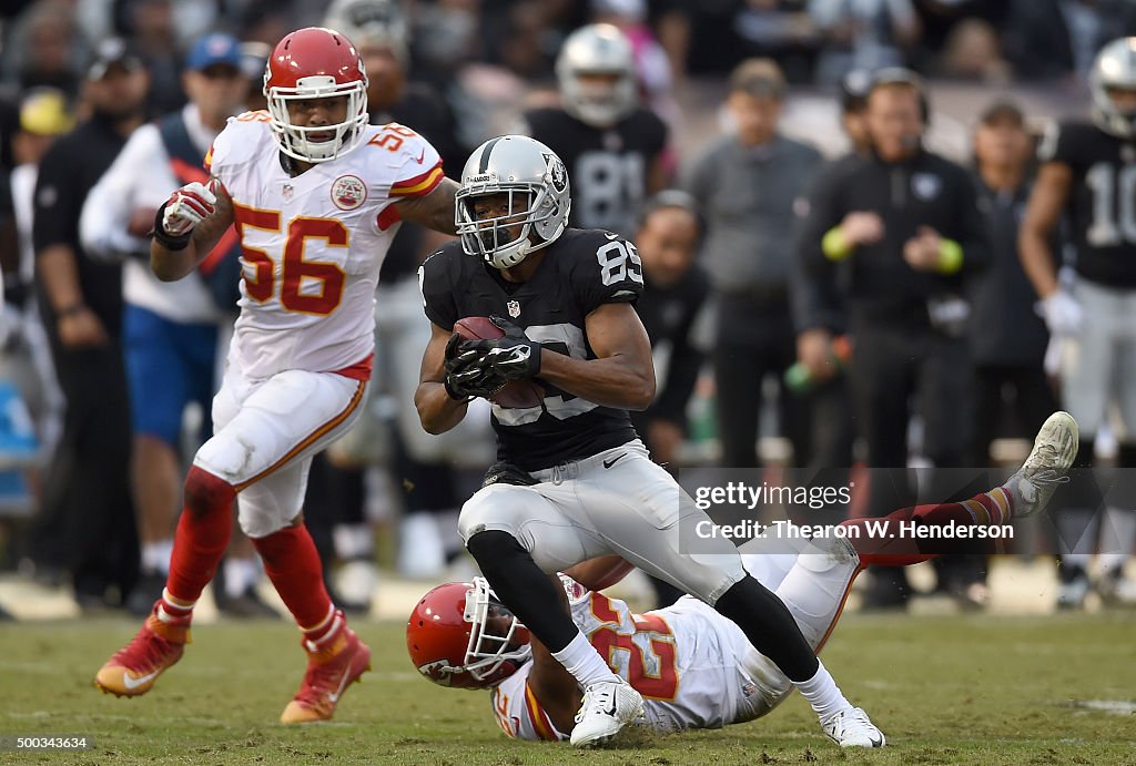 Kansas City Chiefs v Oakland Raiders