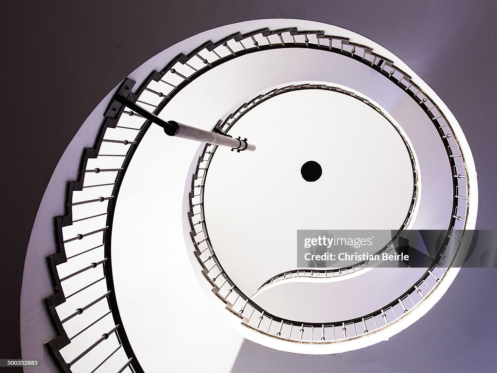 The reluctant light