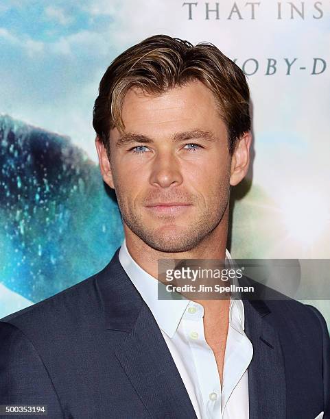 Actor Chris Hemsworth attends the "In The Heart Of The Sea" New York premiere at Frederick P. Rose Hall, Jazz at Lincoln Center on December 7, 2015...