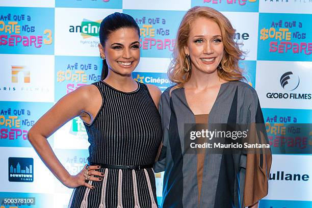 Emanuelle Araujo and Camila Morgado attends "Ate Que A Sorte Nos Separe 3" premiere on December 07, 2015 in Sao Paulo, Brazil.