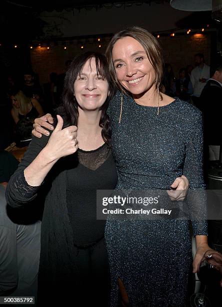 Actress Amanda Plummer and Nadia Conners attend the world premiere of "The Hateful Eight" presented by The Weinstein Company at Le Jardin on December...