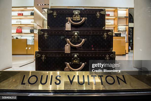 54,758 Louis Vuitton Shoe Stock Photos, High-Res Pictures, and Images -  Getty Images