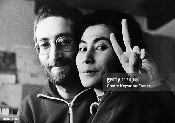 1st appearance of John Lennon and Yoko Ono with short hair at Vust Peace Center, where the couple is living in meditation on January 22, 1970 in...