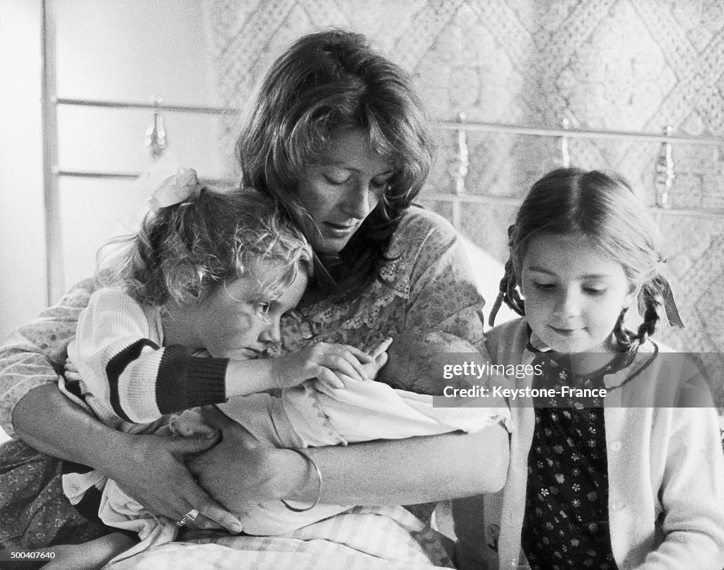 Vanessa Redgrave And Her Three Children Natasha Richardson Joely vanessa-redgrave-and-her-three-children-natasha-richardson-joely