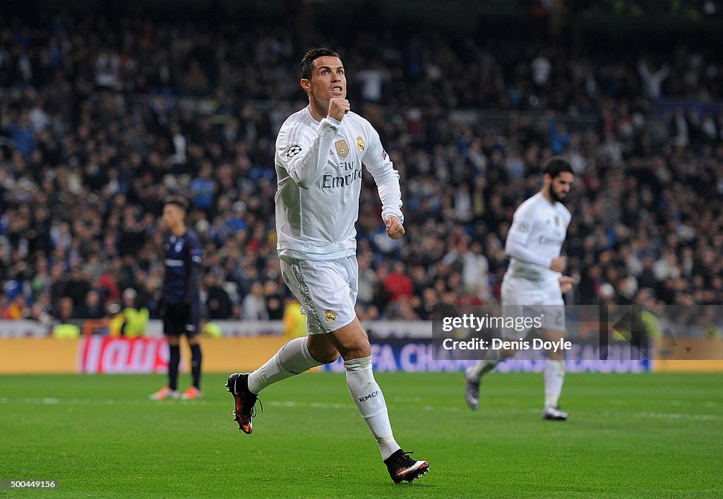 Real Madrid CF v Malmo FF - UEFA Champions League