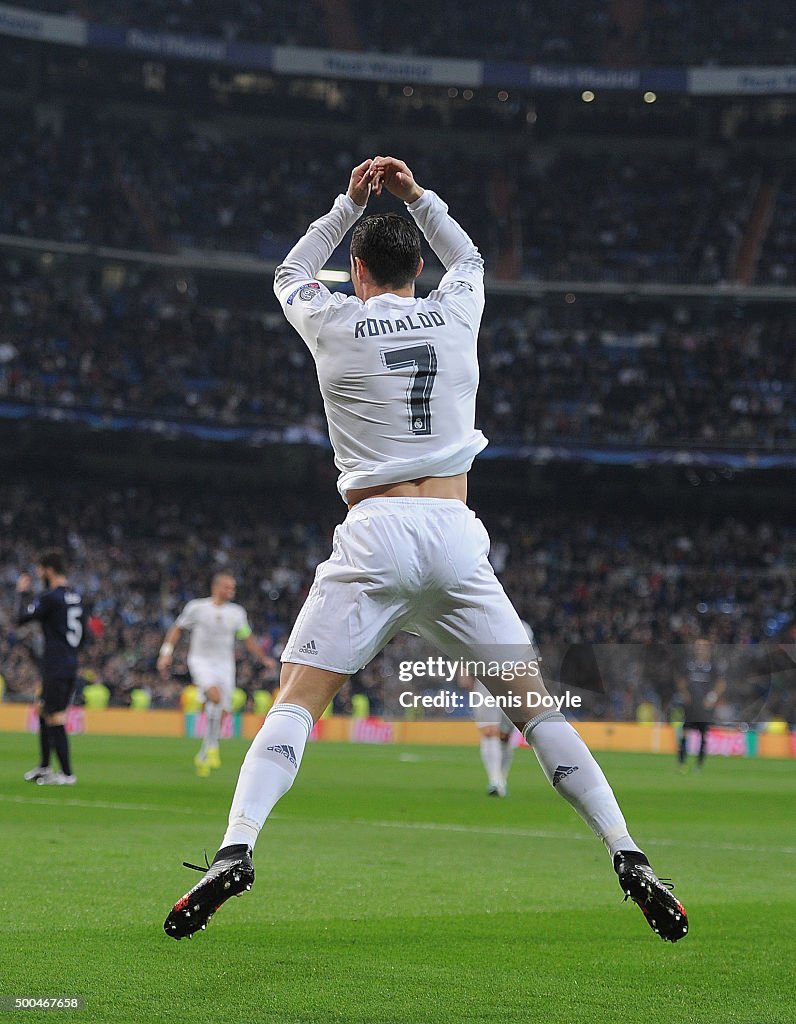 Real Madrid CF v Malmo FF - UEFA Champions League