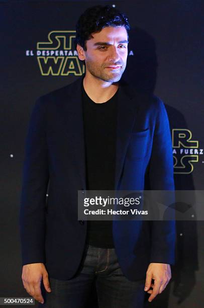Oscar Issac poses during the photocall of the film 'Star Wars, The Force Awakens' at St. Regis Hotel on December 08, 2015 in Mexico City, Mexico.