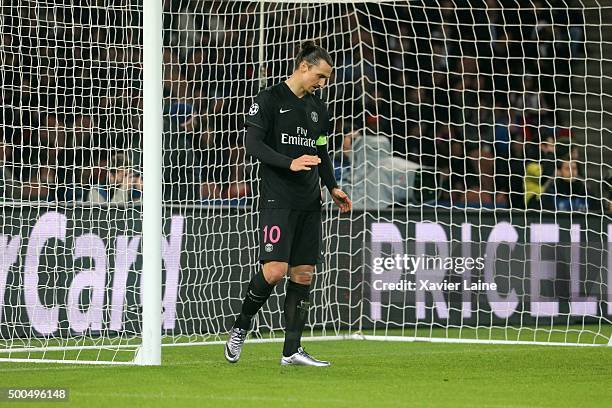 Zlatan Ibrahimovic of Paris Saint-Germain reacts during the UEFA Champions League between Paris Saint-Germain and Shakhtar Donetsk at Parc Des...