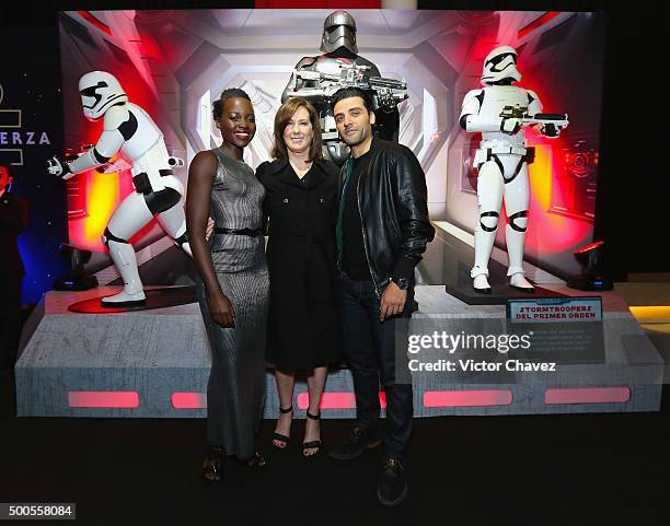 Actress Lupita Nyong'o, film producer Kathleen Kennedy and actor Oscar Isaac attend the "Star Wars: The Force Awakens" Mexico City premiere fan event...