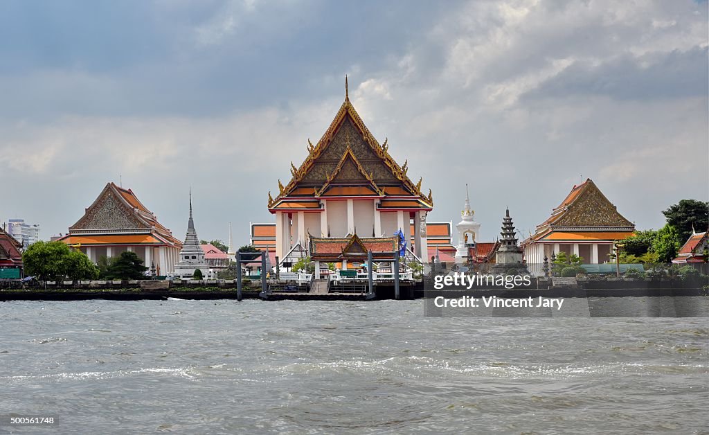Wat Rakangkositaram Woramahavihan temple bangkok thailand